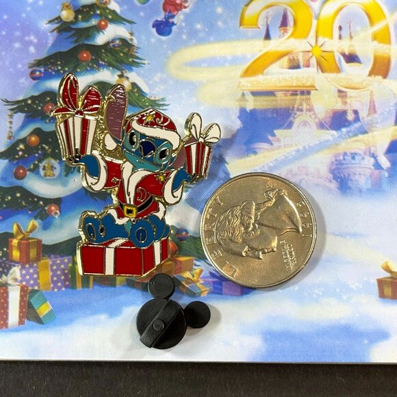 Disneyland Stitch Santa Trading Pin Christmas Present Brooch Lapel Pin Jewelry - Picture 2 of 6